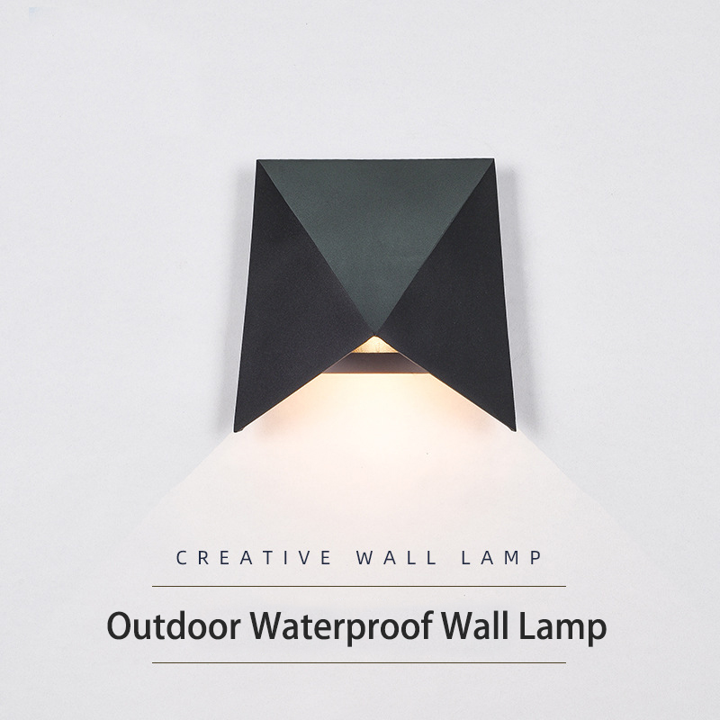 防水アルミニウムLEDウォールライト,屋外照明,装飾器具,黒 - Decor Lighting Cy のレビューと価格